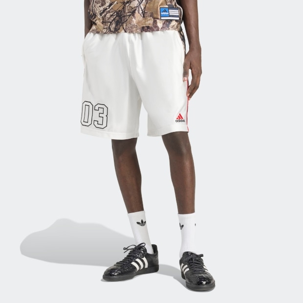 ADIDAS ORIGINALS カモフラージュ ショーツ　コアホワイト　