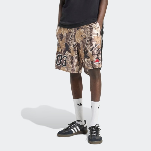 【関税・送料込み】adidas カモフラージュ ショーツ ジャージ ADIDAS ORIGINALS カモフラージュ ショーツ マルチカラー