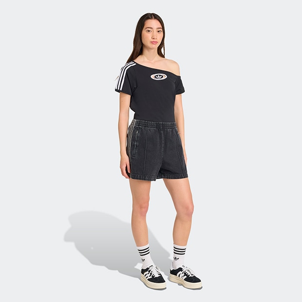 新品M⭐️adidas オフショルダー Tシャツ キャンパス 2000 ブラック 国内配送☆adidas☆オフショルダー T キャンパス2000 人気商品