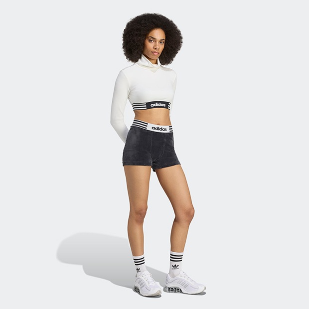 レディース ウィンターライズド 長袖クロップTシャツ オフホワイト