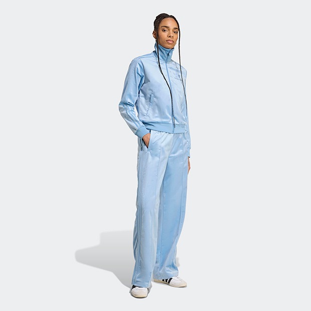 アディカラー ベロア トラックトップ レディース アディカラー ベロア トラックトップ アッシュブルー