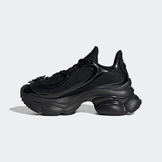 おゆず　ブラック　Ｍ レディース OZVENUZ omp35 コアブラック ｜シューズ,レディース