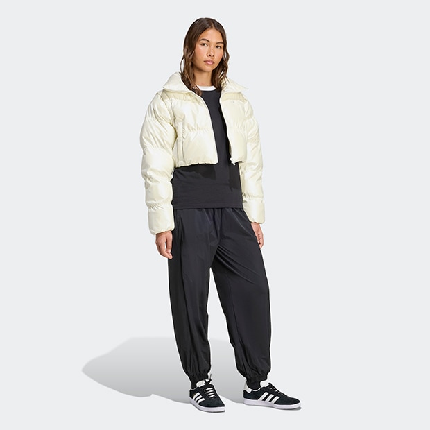 レディース ESSENTIALS グロッシー 2-in-1スタイル クロップド丈