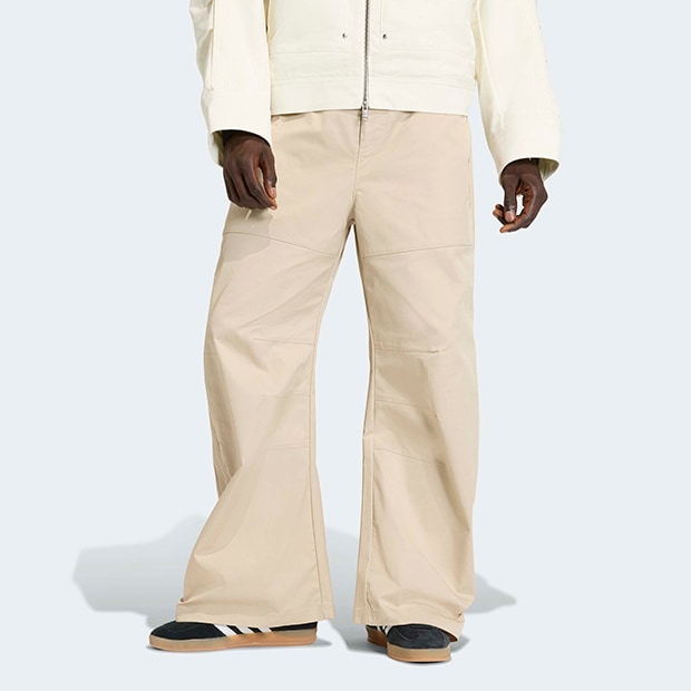 上質なエッセンシャル ワイドパンツ　ストーンカーキ　