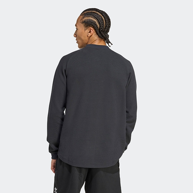 メンズ トレフォイル エッセンシャル 長袖Tシャツ ブラック ｜すべての