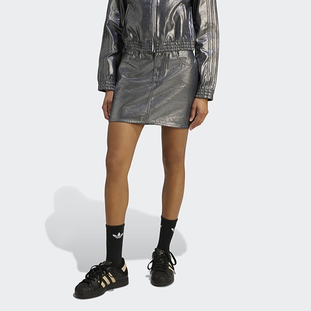 レディース アディカラー スリーストライプス デニム スカート　シルバーメタリック　