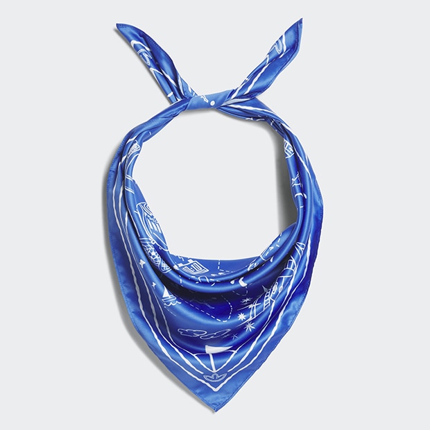 ピン&スカーフ　ブルー　