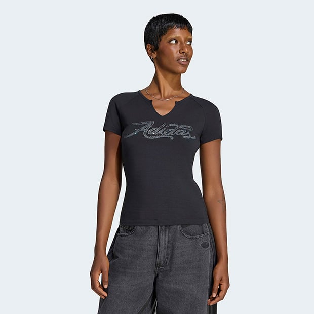レディース グラフィック スリム Tシャツ　ブラック　