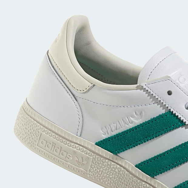 メンズ ハンドボール スペツィアル HANDBALL SPEZIAL FOR UABAN RESERCH DOORS oqx64 クラウドホワイト×エキップメントグリーン