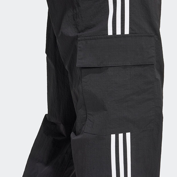 adidas ストライプ カーゴパンツ 黒 メンズ アディカラー クラシックス スリーストライプス カーゴパンツ
