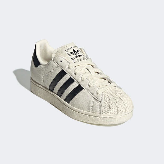 【新品】完売！人気商品 金べろスーパースター ホワイト×ブラック 27cm 中古】adidas(アディダス)メンズ(スーパースター)SUPERSTAR