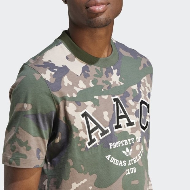 AAC カモ柄Tシャツ シャドーグリーン×マルチカラー ｜アパレル