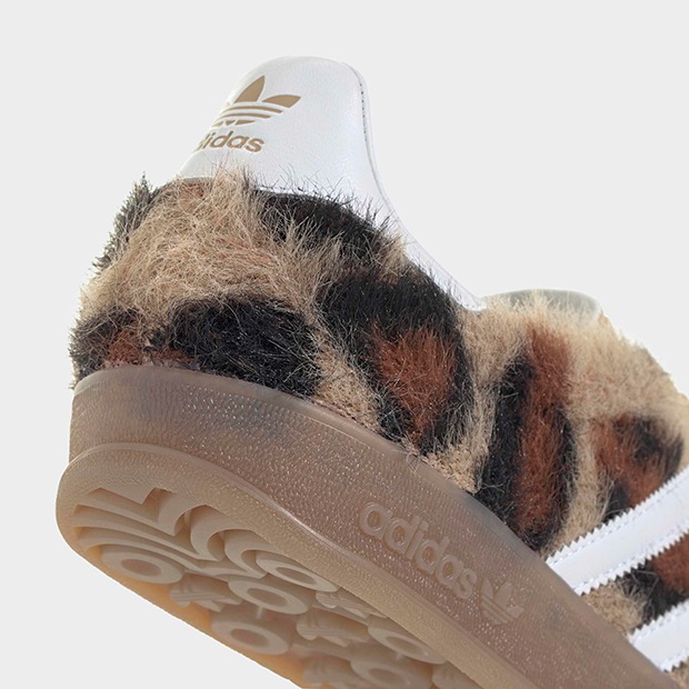 レディース ガゼル インドア MH FOR アトモス ピンク GAZELLE INDOOR MH FOR ATMOS PINK oog68　ウォームサンドストーン×クラウドホワイト　