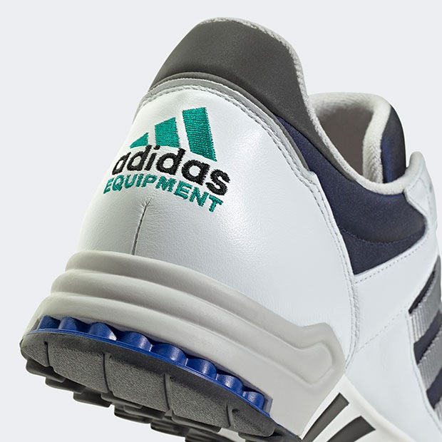EQT クッション 93 EQT CUSHION 93 nim44 エクイップメントブルー×コア