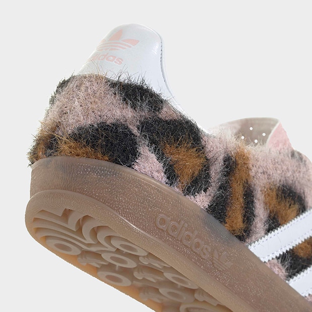アトモス ピンク ガゼル インドア MH アディダス アディダス アトモス ピンク ガゼル インドア MH / atmos Pink GAZELLE