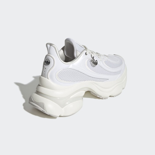 新品24.5 Adidas OZVENUZ opv67 ホワイト HQ2676 レディース オズヴィーナス OZVENUZ opv67 チョークホワイト