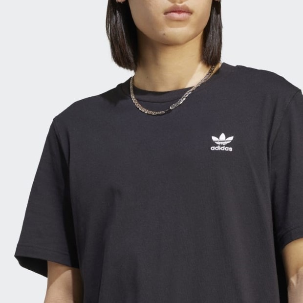トレフォイル エッセンシャルズ 半袖Tシャツ ブラック×ホワイト