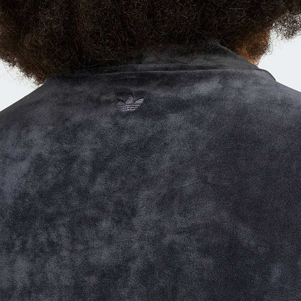 レディース ウィンターライズド 長袖クロップTシャツ ブラック