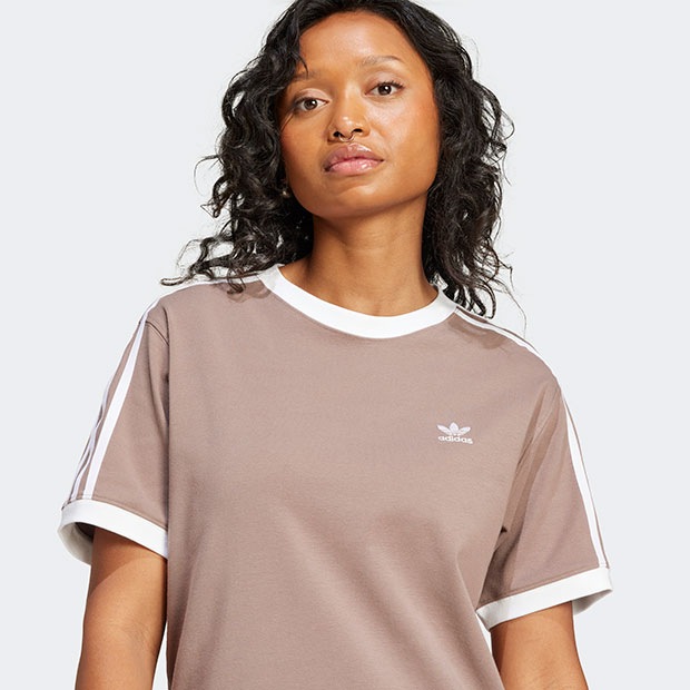 レディース スリーストライプス 半袖Tシャツ トレースブラウン