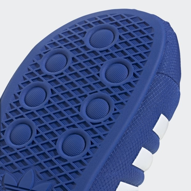 アディレッタ 24 ADILETTE 24 niw85　チームロイヤルブルー×フットウェアホワイト　