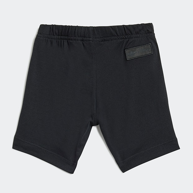 ジュニア ベビー ディズニー ショーツ・半袖Tシャツセット　オフホワイト　