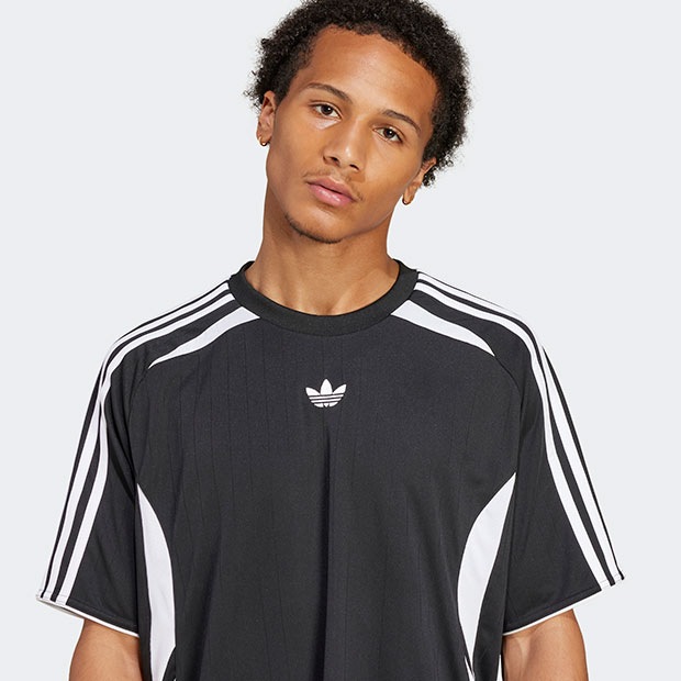 ADIDAS Mサイズ 半袖 Tシャツ チームガイスト 黒 JC6229 ADIDAS Mサイズ 半袖 Tシャツ チームガイスト 黒 JC6229 - メルカリ