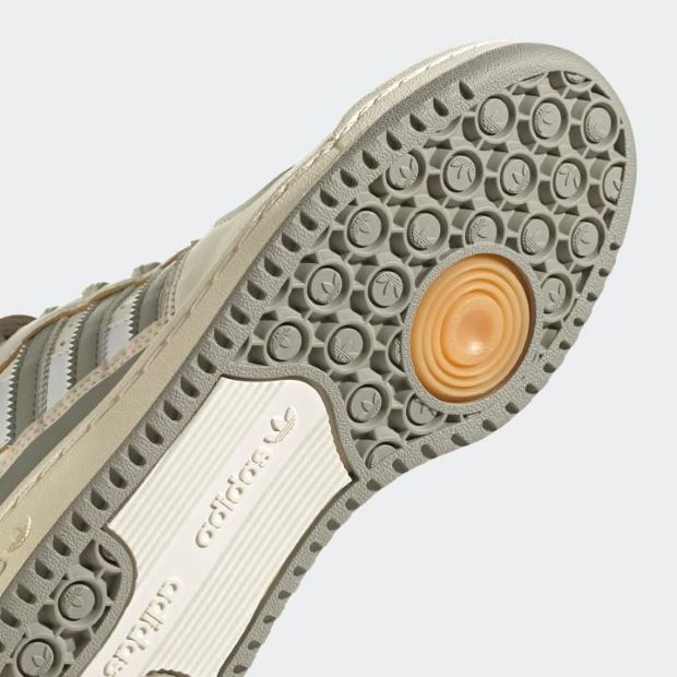 シューズ(男性用) adidas FORUM 84HI Amazon.co.jp: [アディダス] FORUM 84 HI フォーラム 84 ハイ
