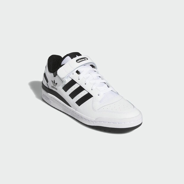 フォーラムロー　adidas Amazon.co.jp: [アディダス] フォーラム ロー W FORUM LOW W