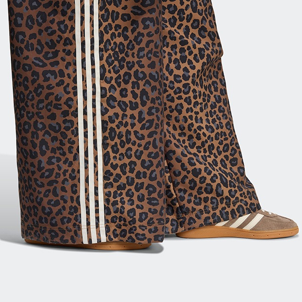 メル adidasレオパード オーバーサイズ トラックパンツ レディース ファイヤーバード レオパード オーバーサイズ