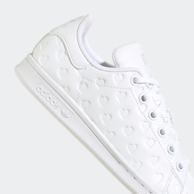 とも 未使用品 グッチ GUCCI ×adidas IE2271 ZX8000 スニーカー