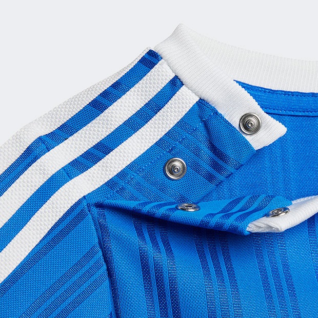 ジュニア サッカー 半袖Tシャツセット キッズ　ブルー　