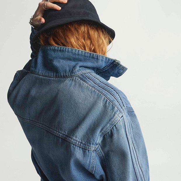 レディース プレミアム エッセンシャルズ デニム トラックトップ