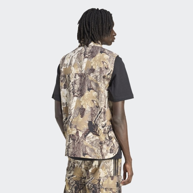 アディダス オリジナルス カモフラージュ ベスト マルチカラー