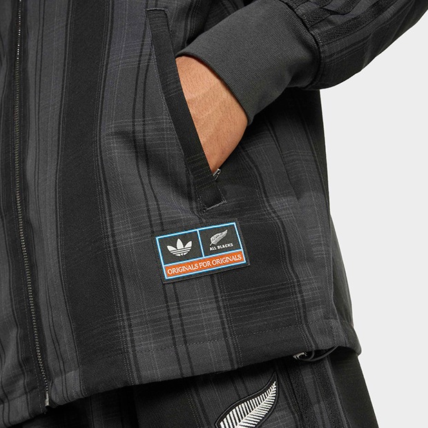 アディダス オリジナルス＆オールブラックス チェック柄ウーブン