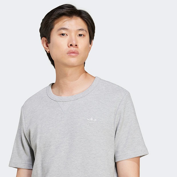 トレフォイル エッセンシャルズ ワッフル半袖Tシャツ ミディアムグレー