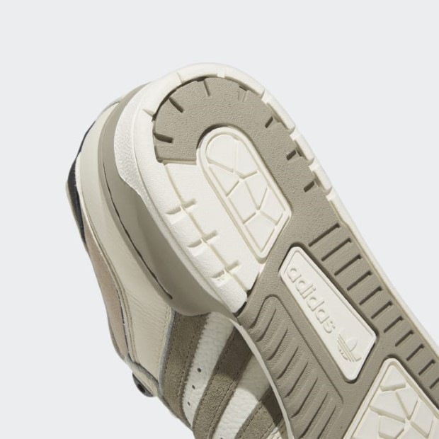 ライバルリー 86 ロー / RIVALRY 86 LOW オフホワイト×コアブラック