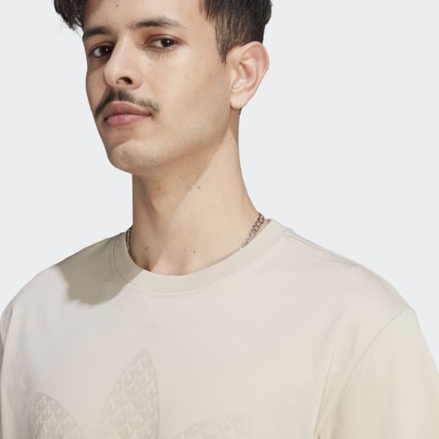 グラフィック モノグラムTシャツ ワンダーベージュ ｜アパレル