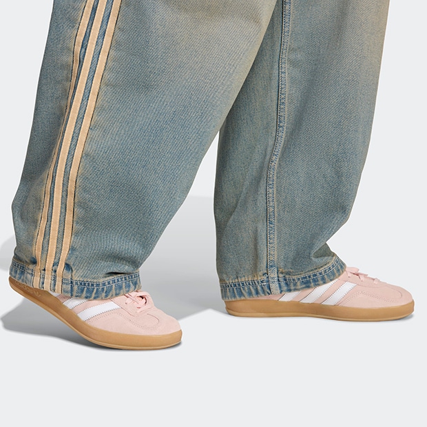 希少31⭐️adidasプレミアムエッセンシャルズ デニムパンツ インディゴブルー 新品25⭐️adidas プレミアムエッセンシャルズ デニムパンツ