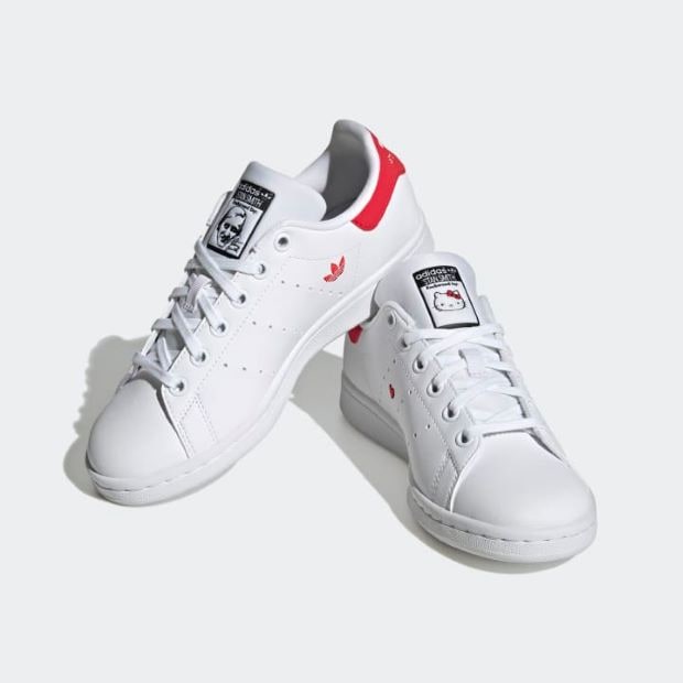 ジュニア ADIDAS ORIGINALS × HELLO KITTY AND FRIENDS スタンス