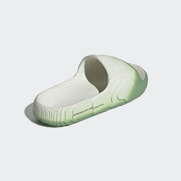 アディレッタ 22 サンダル ADILETTE 22 SLIDES njr03　アイボリー×プリラブドグリーン　