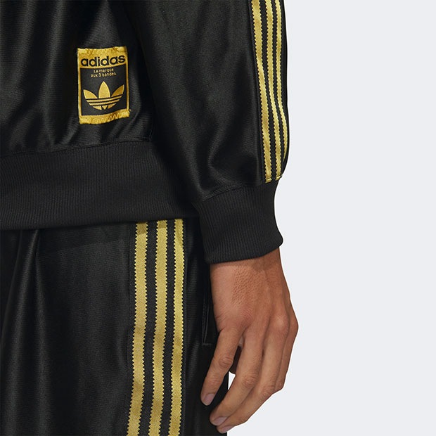 【新品未使用】アディダス SST トラックトップ（ジャージ）JW1850　M 新品未使用】アディダス SST トラックトップ（ジャージ）JW1850