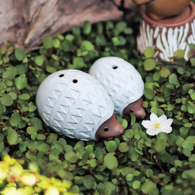 ハリネズミ　S/P(塩･コショウ入れ)