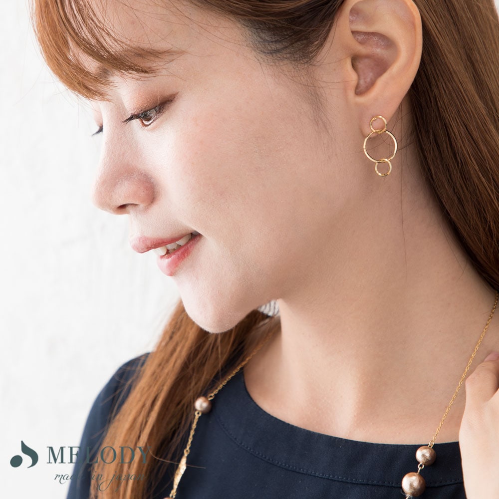 日本製 揺れる ノンホールピアス アクセサリー ピアス イヤリング K18