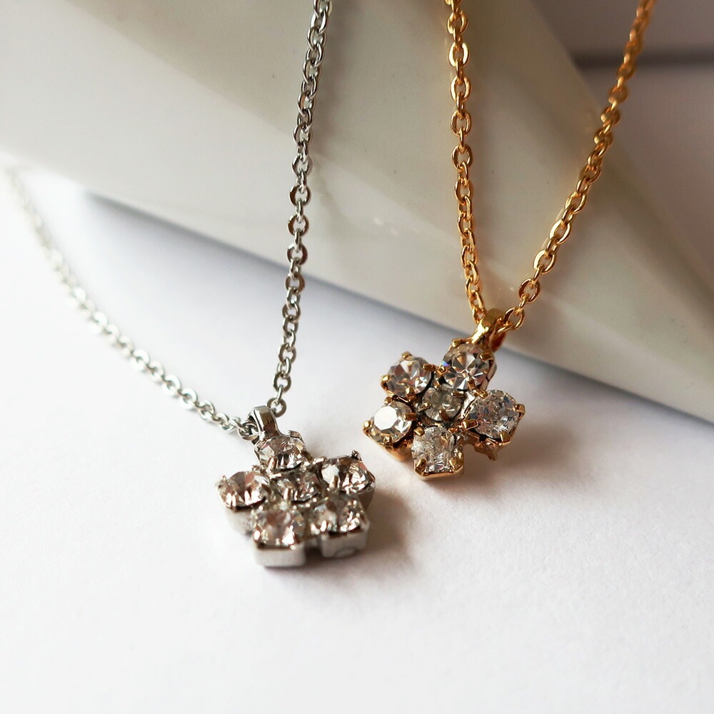 送料無料 日本製 6石 パヴェ フラワーネックレス レディース