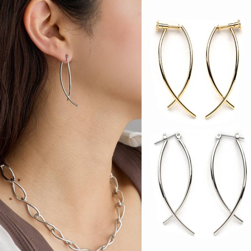 日本製 個性的な、クロスラインのチタンピアス/イヤリング