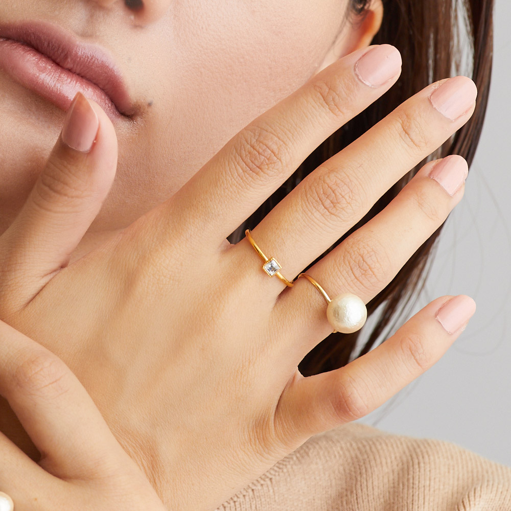 美品 リング 指輪 K18 D0.15 カラーストーン レディース SIZE 10号 (リング) 中古 美品 リング 指輪 K18 D0.15 カラーストーン レディース 10号