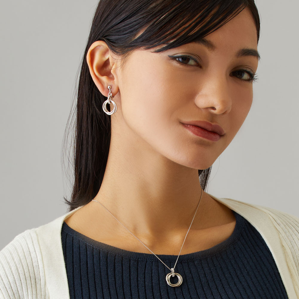 送料無料 日本製 トリニティフープのスタイリッシュピアス/イヤリング