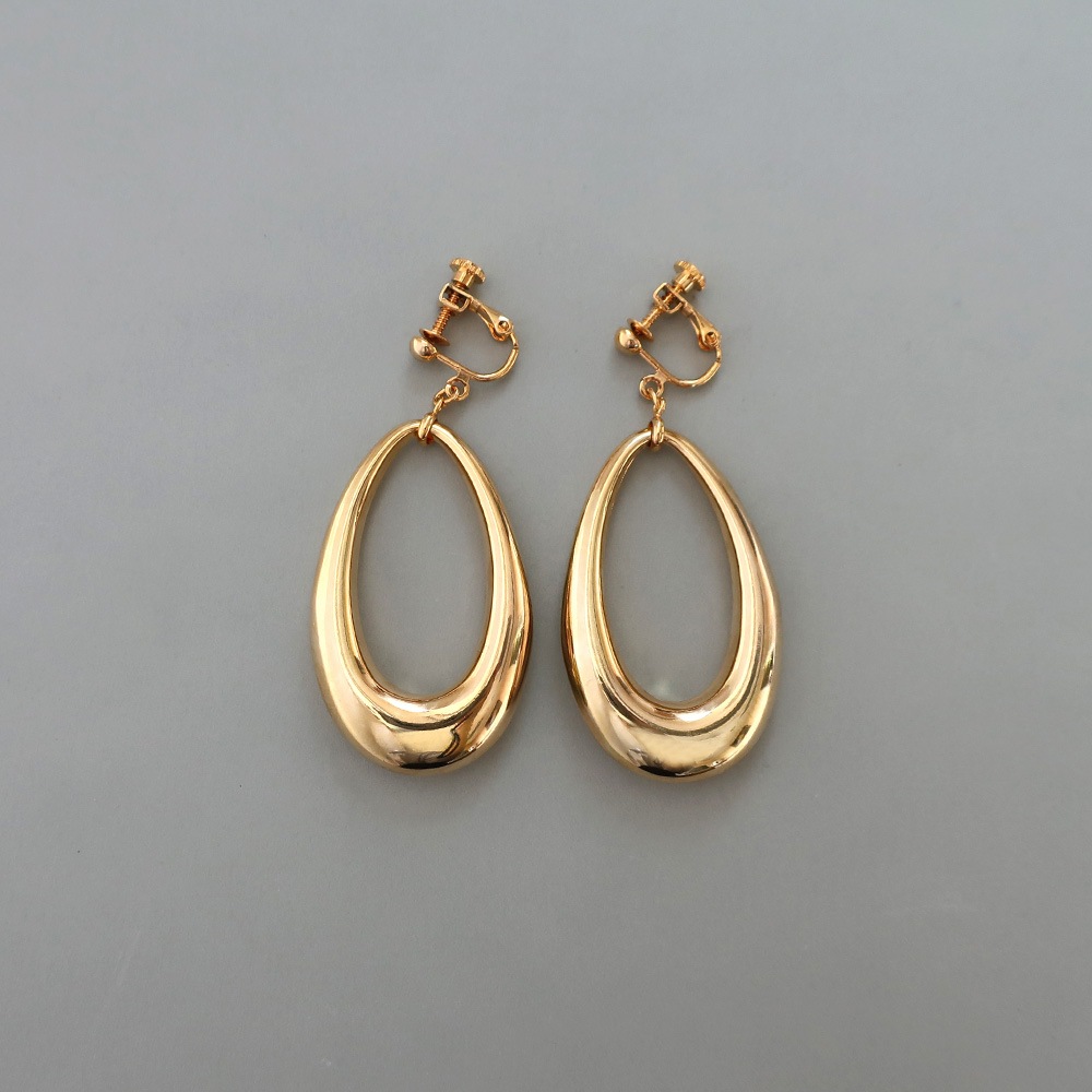 日本製 大ぶり メタルドロップのピアス イヤリング | ピアス,スイング