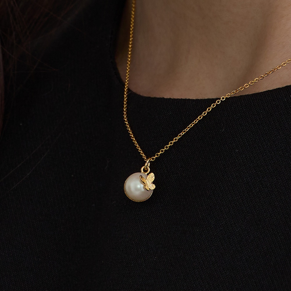 14K リアルゴールド バタフライパールペンダントネックレス レディース イエローゴールド 9mm 淡水パールネックレス 記念日 誕生日ジュエリー 妻 母 ガールフレ 14K リアルゴールド バタフライパールペンダントネックレス レディース