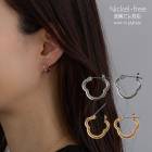 【SALE30％OFF】日本製 トリプルペタル キャッチレス フープピアス チタン金属アレルギー対応 |フープ・リング|ピアス